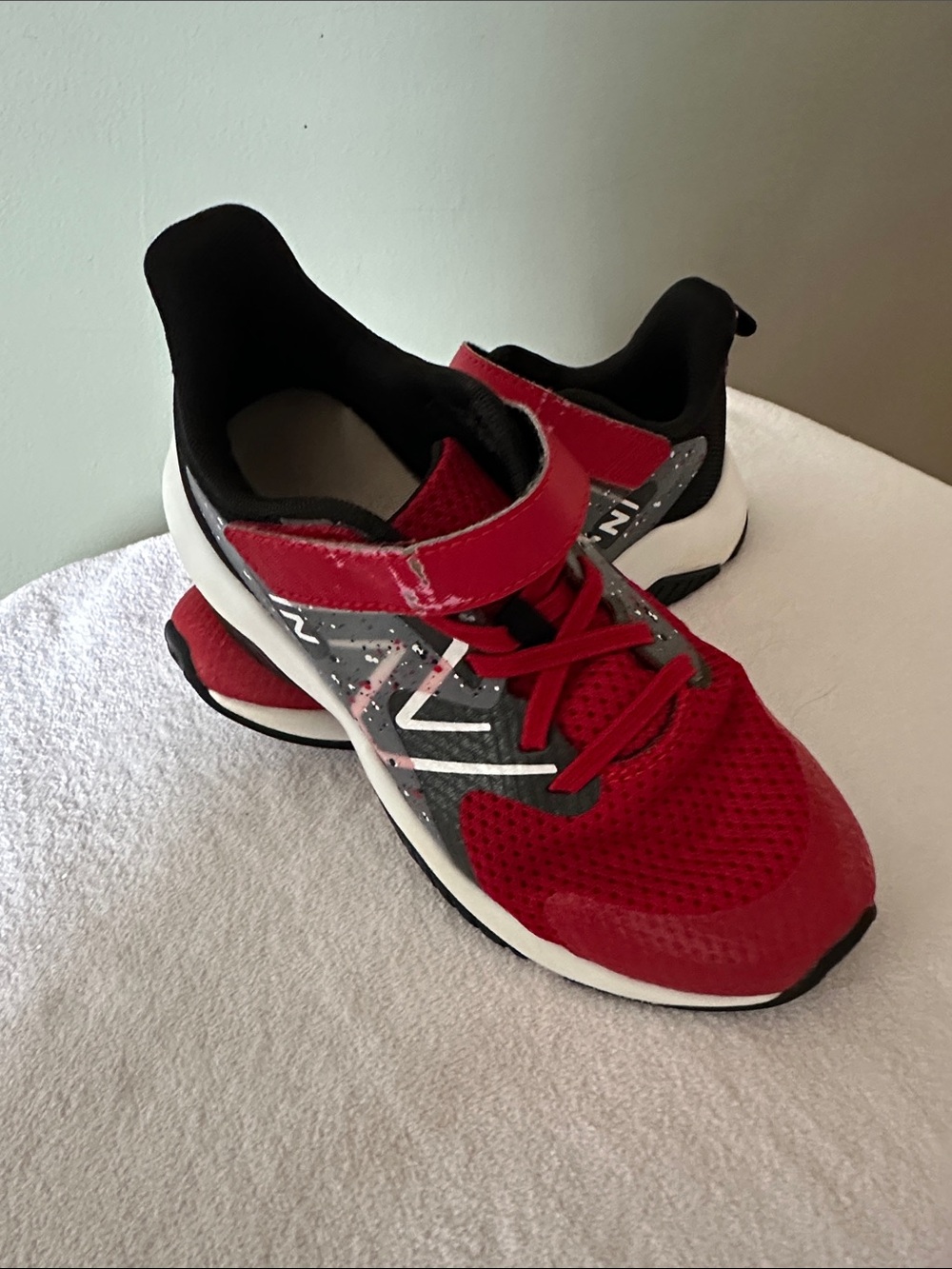 Boys New balance Rave Run Velcro